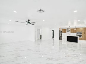 4861 NW 5th St, Plantation FL 33317