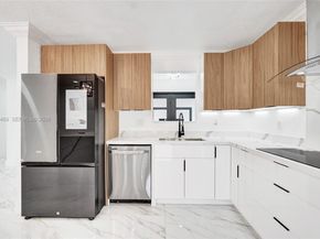 4861 NW 5th St, Plantation FL 33317