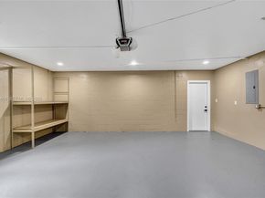 4861 NW 5th St, Plantation FL 33317