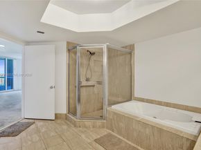 21205 Yacht Club Dr 2310, Aventura FL 33180