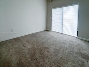 20800 NE 5th Ct, Miami FL 33179
