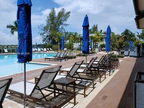 20800 NE 5th Ct, Miami FL 33179