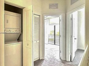 20800 NE 5th Ct, Miami FL 33179