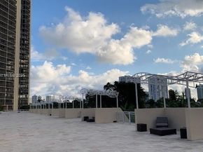 20301 W Country Club Dr 1425, Aventura FL 33180
