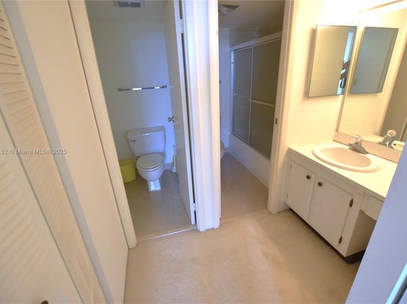 20301 W Country Club Dr 1425, Aventura FL 33180