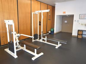 20301 W Country Club Dr 1425, Aventura FL 33180