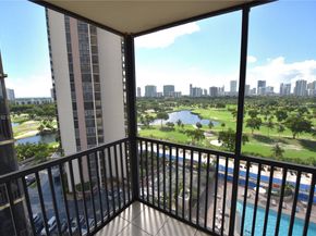 20301 W Country Club Dr 1425, Aventura FL 33180