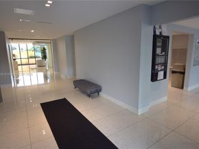 20301 W Country Club Dr 1425, Aventura FL 33180