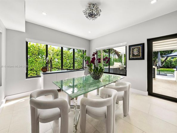 6166 Pine Tree Dr, Miami Beach FL 33140