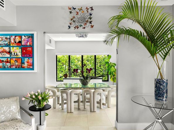 6166 Pine Tree Dr, Miami Beach FL 33140