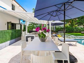 6166 Pine Tree Dr, Miami Beach FL 33140