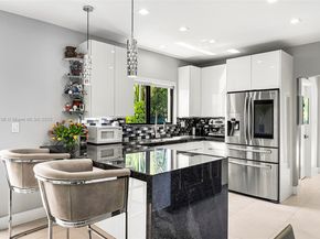 6166 Pine Tree Dr, Miami Beach FL 33140