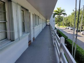 700 Layne Blvd 214, Hallandale Beach FL 33009