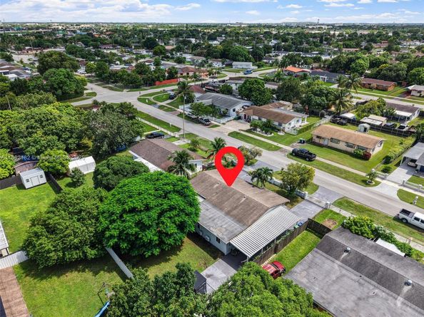 11831 SW 182nd Ter, Miami FL 33177