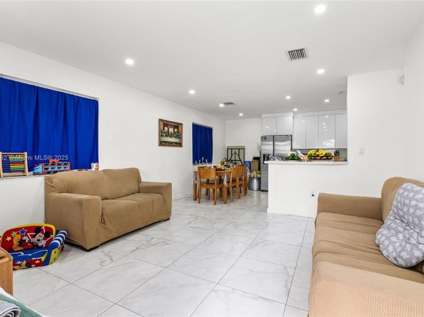 11831 SW 182nd Ter, Miami FL 33177