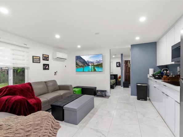 11831 SW 182nd Ter, Miami FL 33177