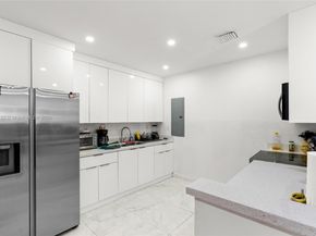 11831 SW 182nd Ter, Miami FL 33177