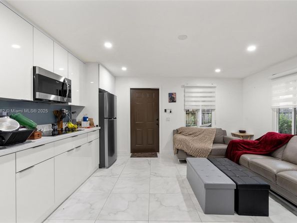 11831 SW 182nd Ter, Miami FL 33177