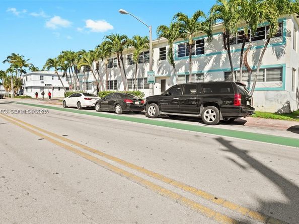 8345 Byron Ave 6, Miami Beach FL 33141