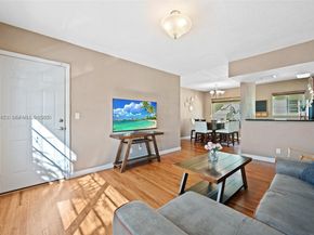 8345 Byron Ave 6, Miami Beach FL 33141