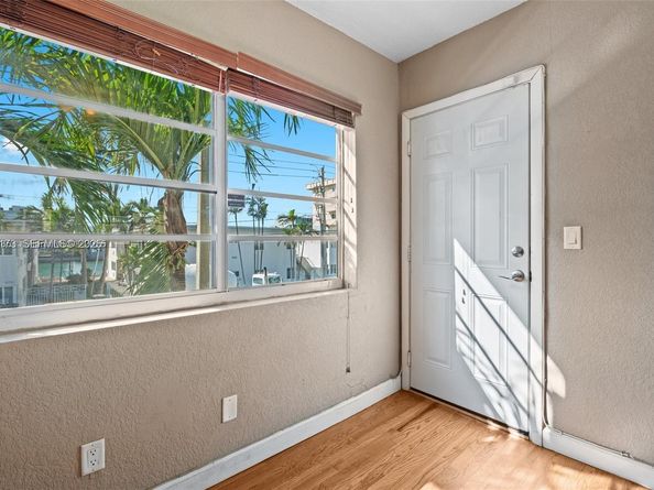 8345 Byron Ave 6, Miami Beach FL 33141