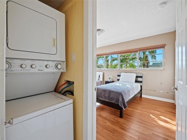 8345 Byron Ave 6, Miami Beach FL 33141