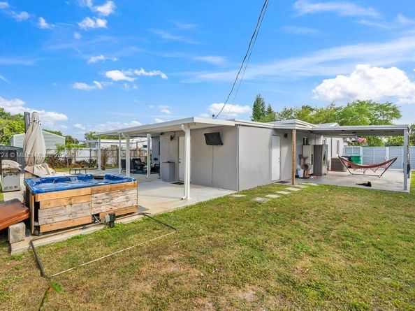 10341 SW 150th Ter, Miami FL 33176