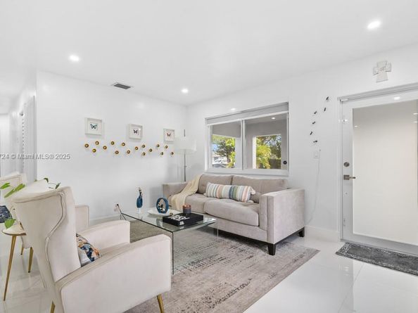 10341 SW 150th Ter, Miami FL 33176