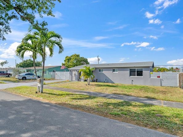 10341 SW 150th Ter, Miami FL 33176