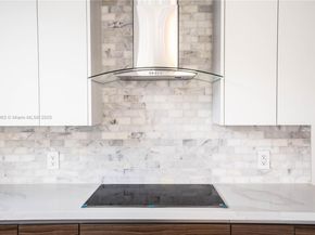 910 SW 24th Rd, Miami FL 33129