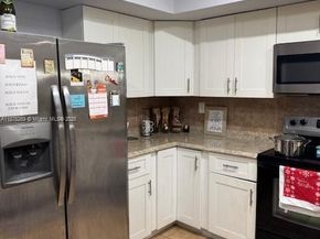 11328 SW 85th Ln, Miami FL 33173