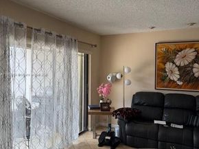 11328 SW 85th Ln, Miami FL 33173