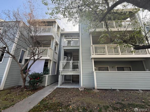 3660 Knollwood Terrace 303, Fremont CA 94536
