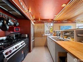 03 Shrader Street, San Francisco CA 94117