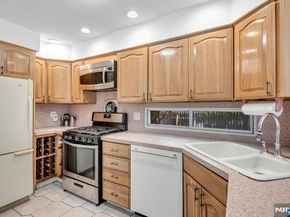 428 Washington Terrace, Leonia NJ 07605