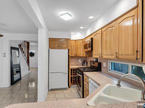 428 Washington Terrace, Leonia NJ 07605