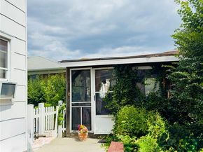 7 E 1st, Bayonne NJ 07002