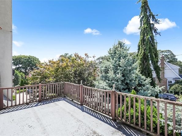 570 Winterburn Grove, Cliffside Park NJ 07010