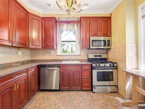 570 Winterburn Grove, Cliffside Park NJ 07010