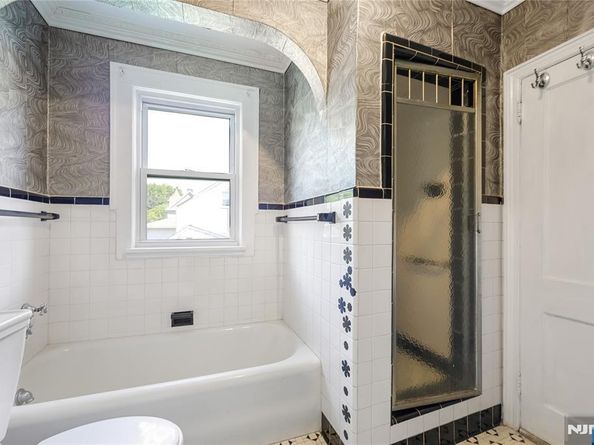 570 Winterburn Grove, Cliffside Park NJ 07010