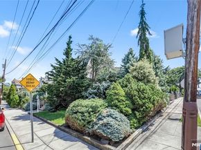 570 Winterburn Grove, Cliffside Park NJ 07010