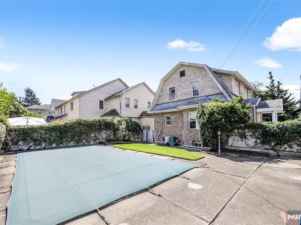570 Winterburn Grove, Cliffside Park NJ 07010