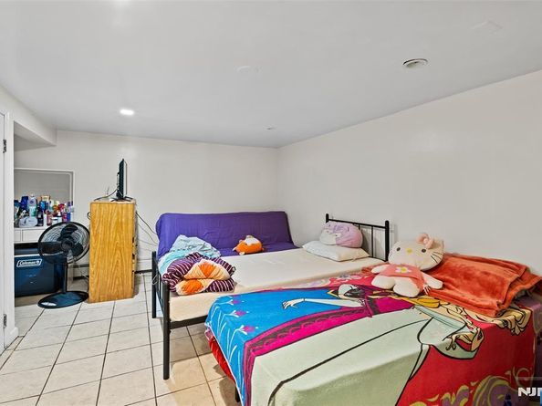 46 Grant Street, Fairview NJ 07022