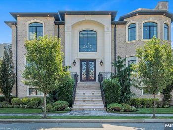 214 Forest Road