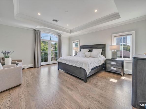 214 Forest Road, Fort Lee NJ 07024