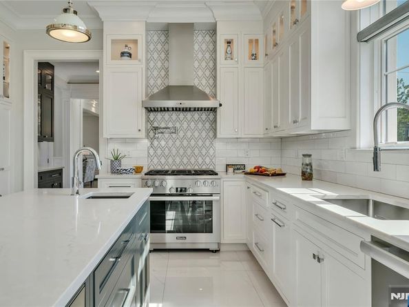 214 Forest Road, Fort Lee NJ 07024