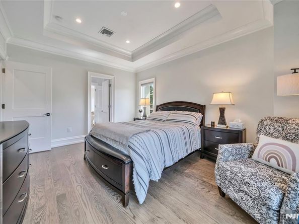 214 Forest Road, Fort Lee NJ 07024