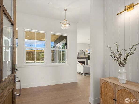 1632 167th Avenue NE, Bellevue WA 98008