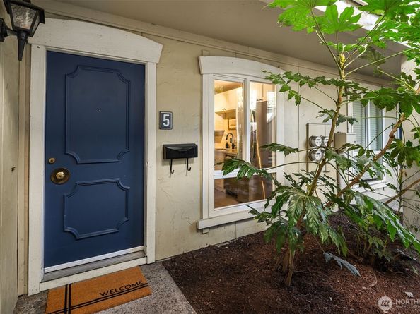 1606 103rd Place NE K5, Bellevue WA 98004