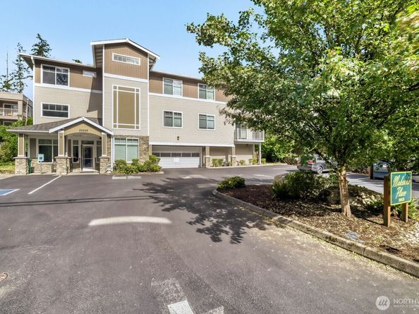 20028 15th Avenue NE 104, Shoreline WA 98155